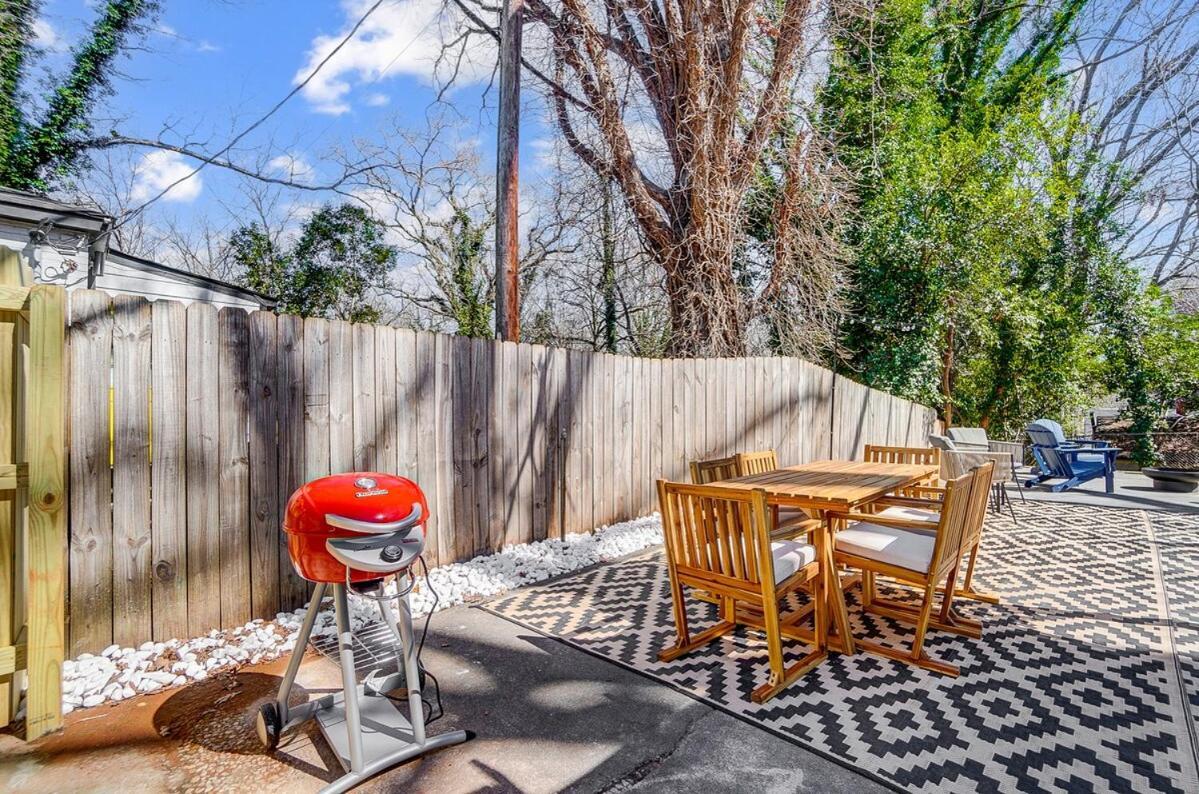 Cozy House W Hot Tub & Big Yard Charlotte Exterior foto